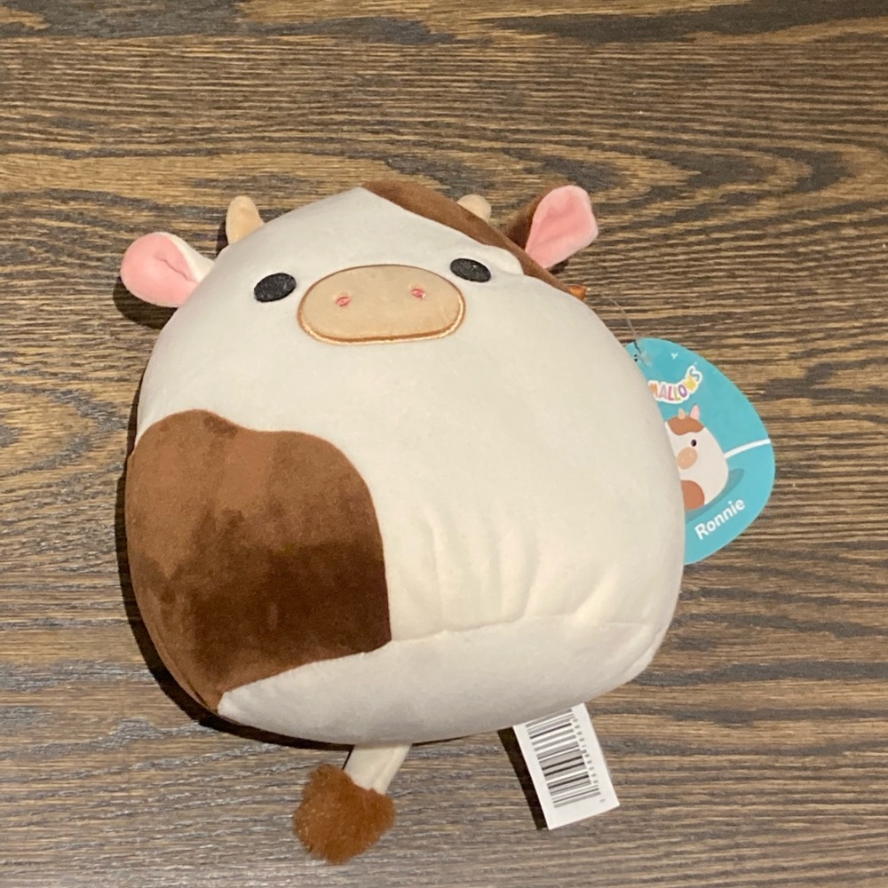 7.5” Ronnie the cow Squishmallow 🐄🐮